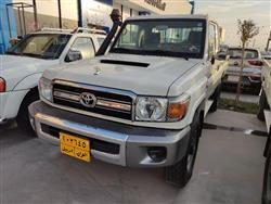 تويوتا لاند كروزر 70 بيك اب